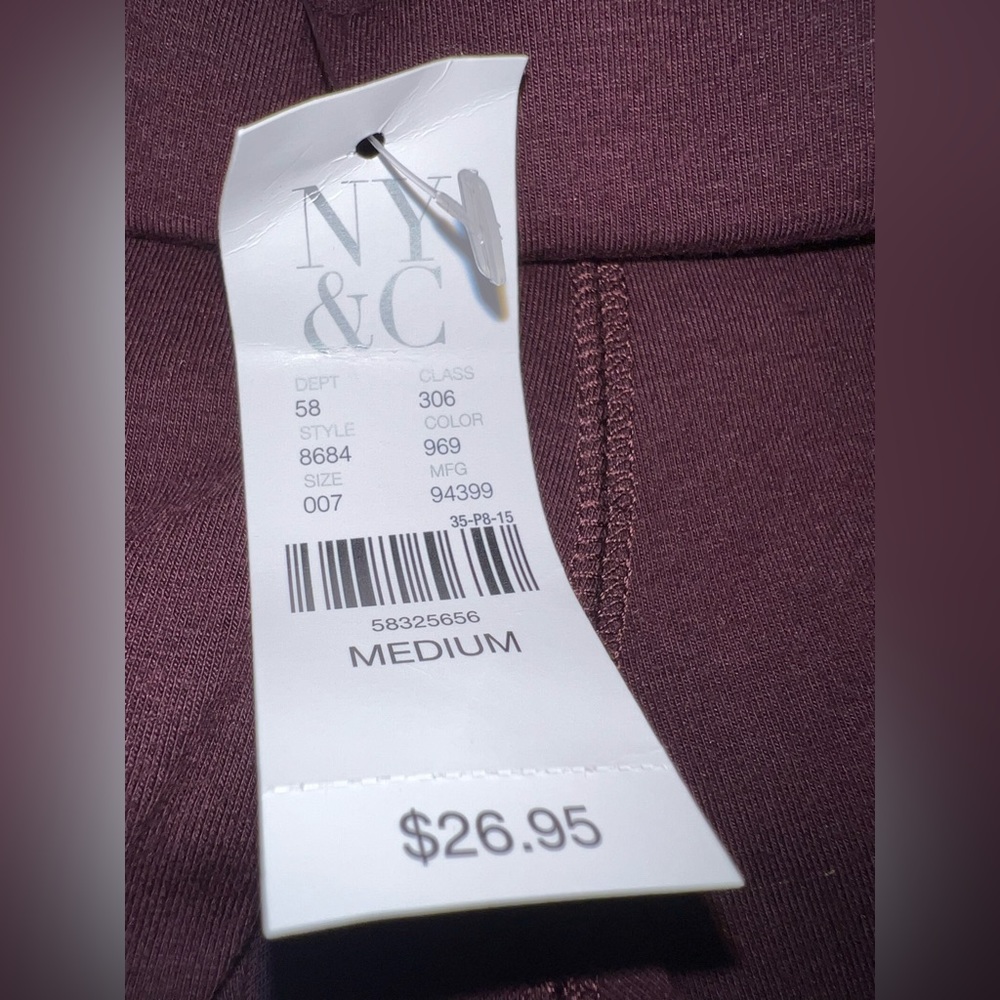 NY&Co Med. Burgandy Yoga Pants - Picture 5 of 5